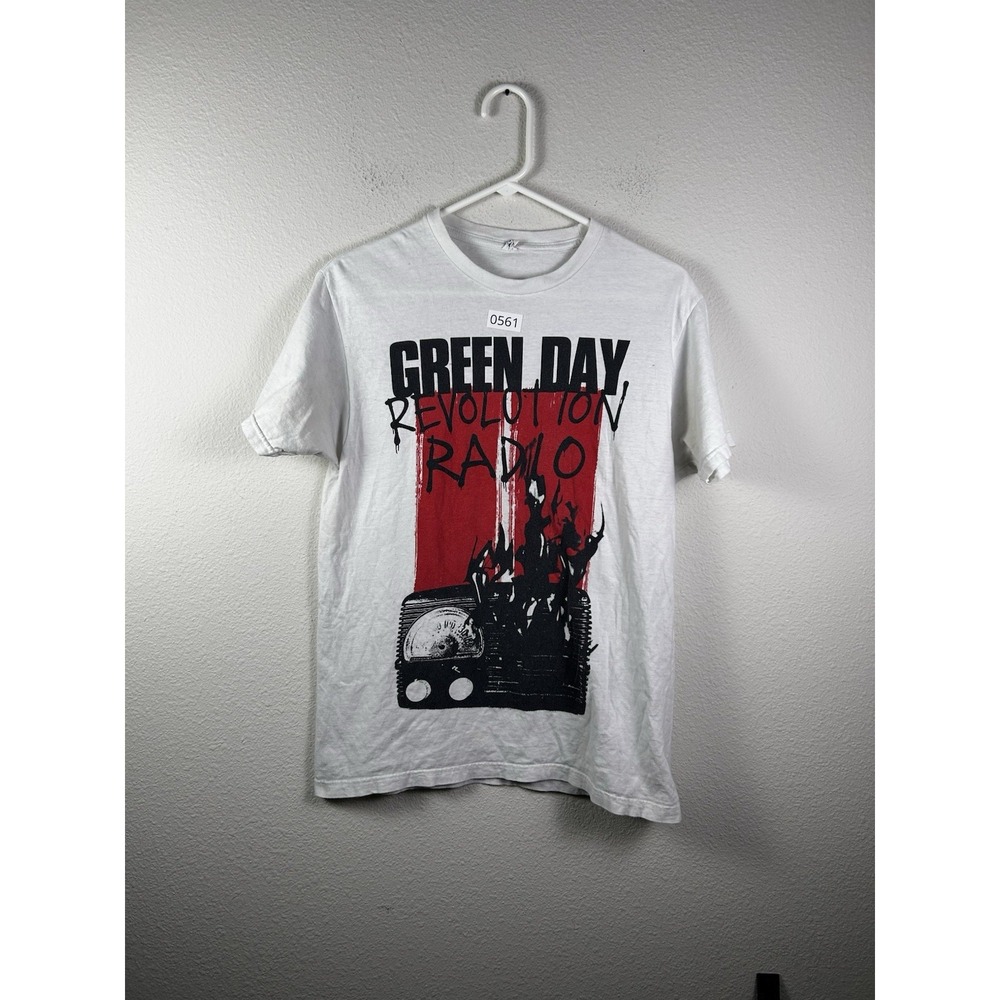 Vintage Y2K Green Day Revolution Radio Punk Rock Band Tee Size M Grunge Emo Goth